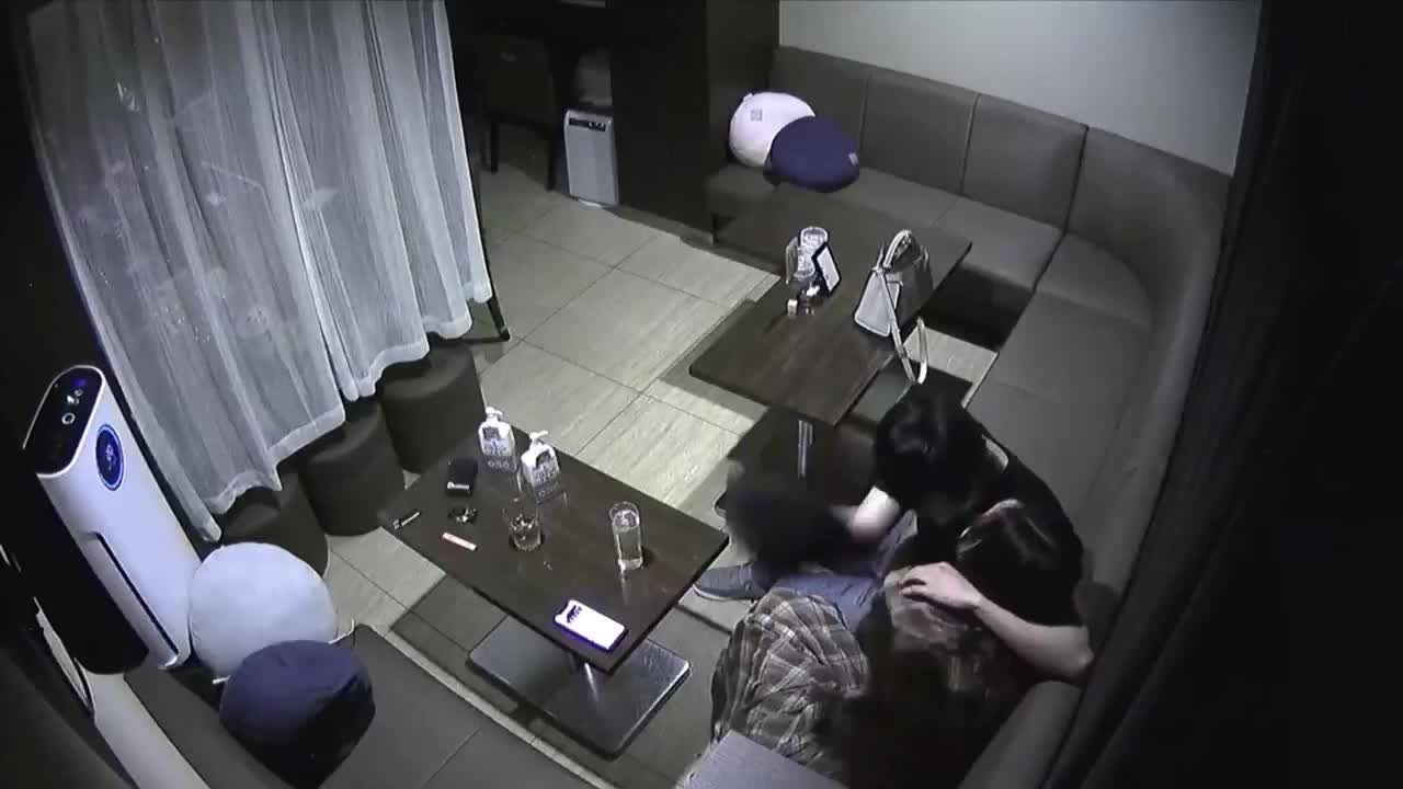 【破解摄像头】技术超好的女孩口交打飞机一小时完美服务某房原版