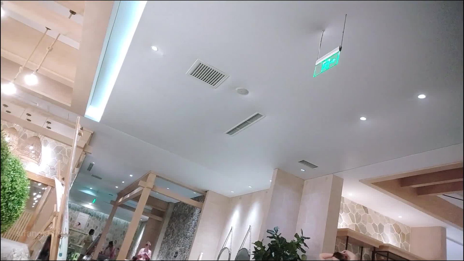 浴室会所换衣服洗澡录制 (26)