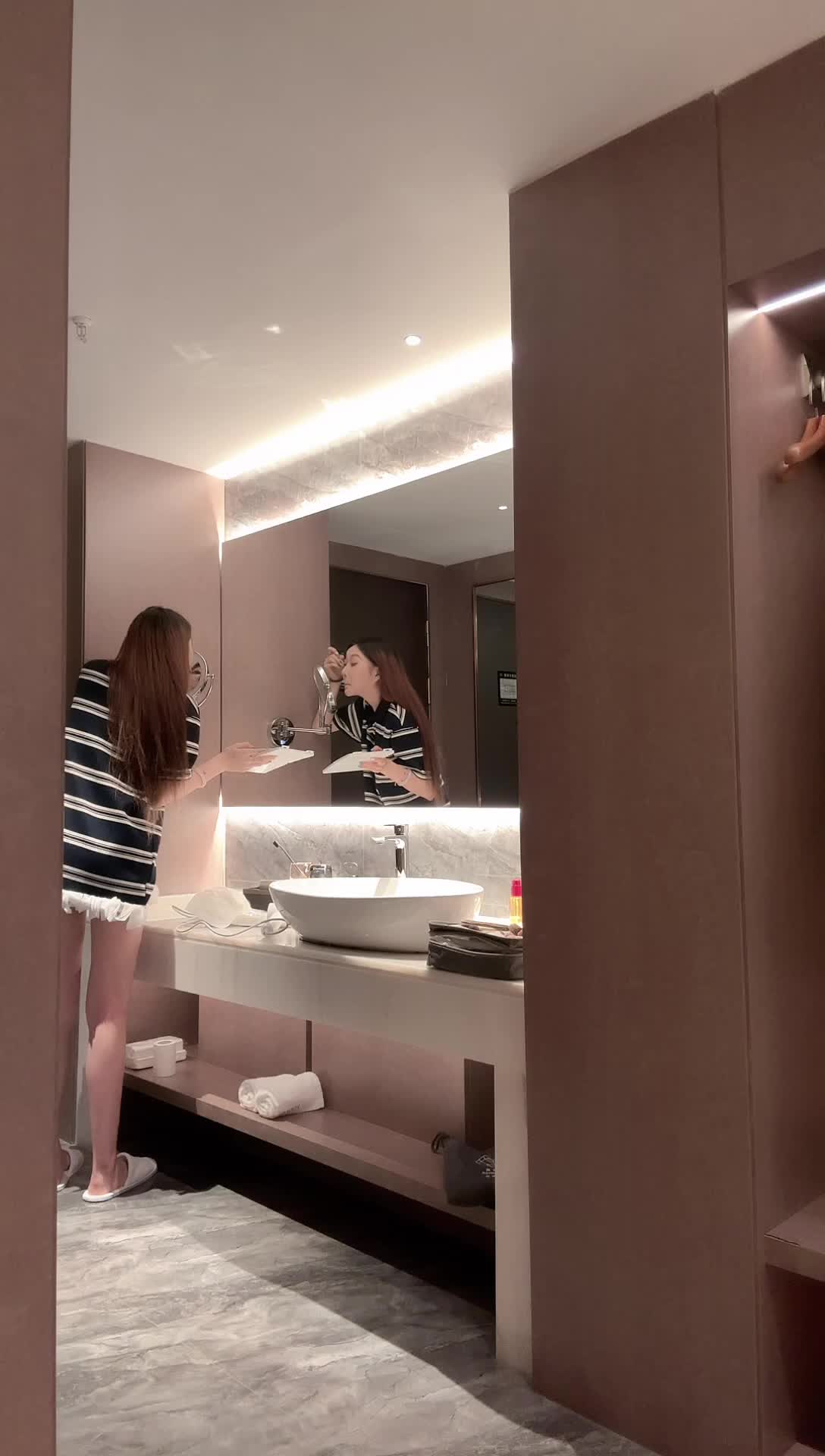 琪琪不吃肉_2026-10-12_16-42-37_019